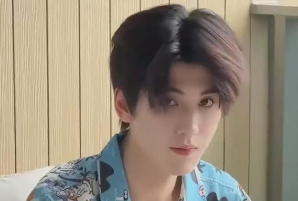 他要是不做张凌赫 早就是别人老公了 颜值与气质的完美结合