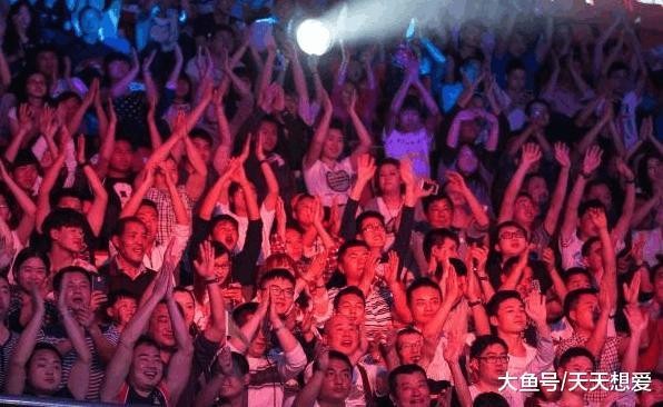 明星上综艺也不安全, 张杰录制节目意外受伤, 有人当场死亡