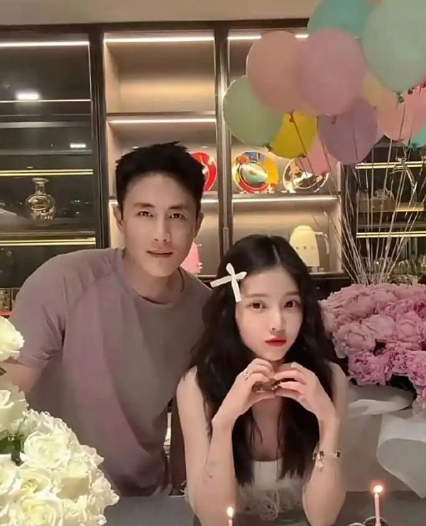 杜淳自曝被妻子王灿拉黑30次：娱乐圈夫妻的“数字冷战”与和解之道