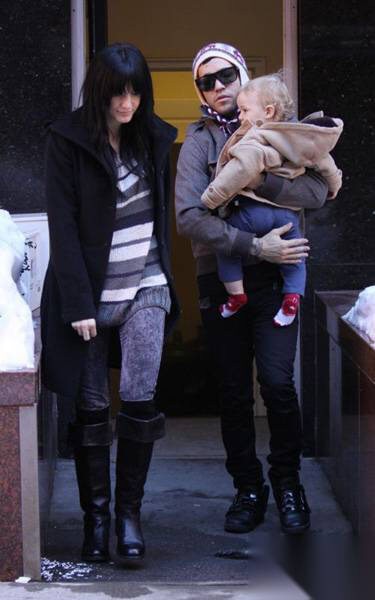 新年明星出街 穿出时髦新气象 第6张