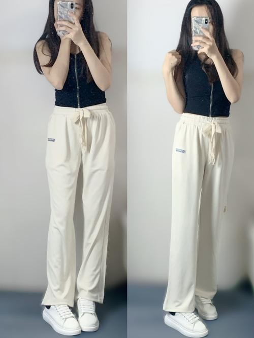 杏色裤子配什么鞋子