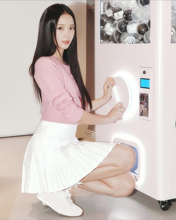 2025秋冬薄底鞋推薦哪雙？盤點6雙韓星同款，twice、jisoo真的都好愛穿