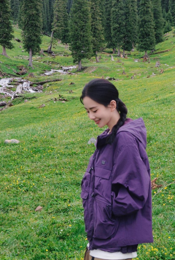 七月浪潮来袭!刘诗诗山野魅力,王一博变身潮流领袖!