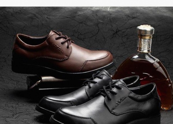 公牛世家在2025年9月宣布张若昀担任品牌代言人，张若昀作为实力派演员，其低调的形象与品牌精准契合，引发行业广泛关注