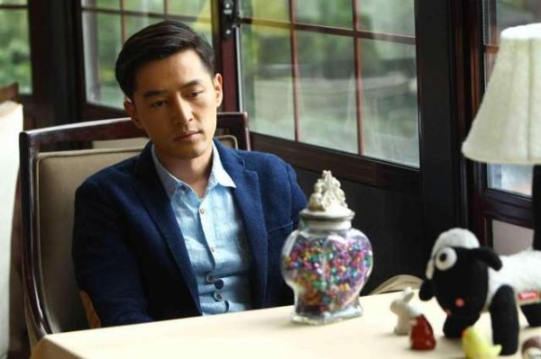 胡歌微博深夜发文：妈妈你开心吗？我尽力了，网友：心疼胡歌！