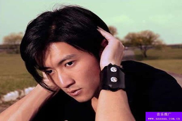 香港歌坛十大男歌手,华语歌坛最具影响力的香港男歌手(图3)