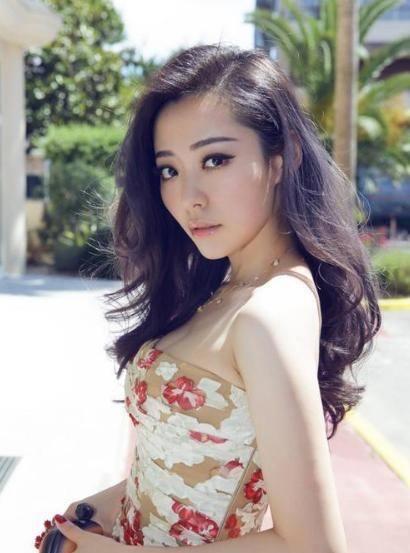 华语乐坛颜值很高的5位女歌手，张碧晨上榜，最后一位美不胜收