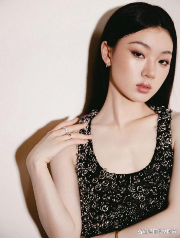 从选秀冠军到新生代天后的多维蜕变——单依纯