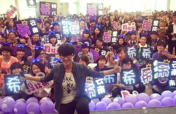 段林希的娱乐圈沉浮人生：从选秀冠军到北漂生活