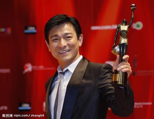 华仔宣布退出娱乐圈!真想让人心疼!