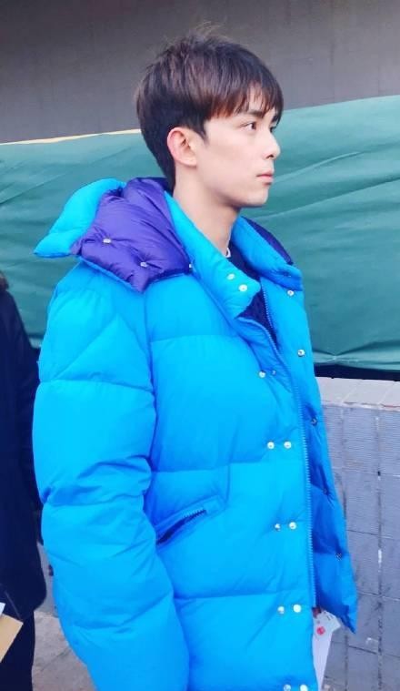 吴磊北电艺考戴口罩，和王俊凯比太“迷你”，能成为王俊凯师弟吗