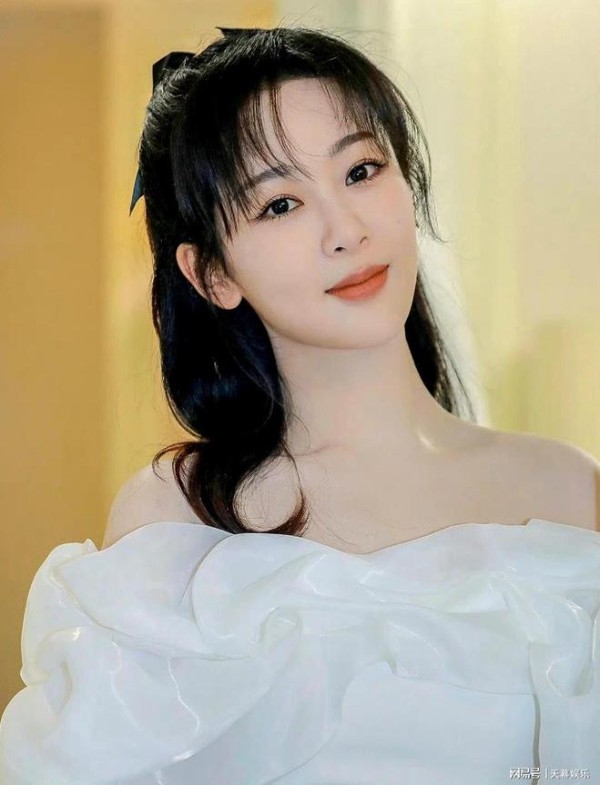 杨紫从小美到大