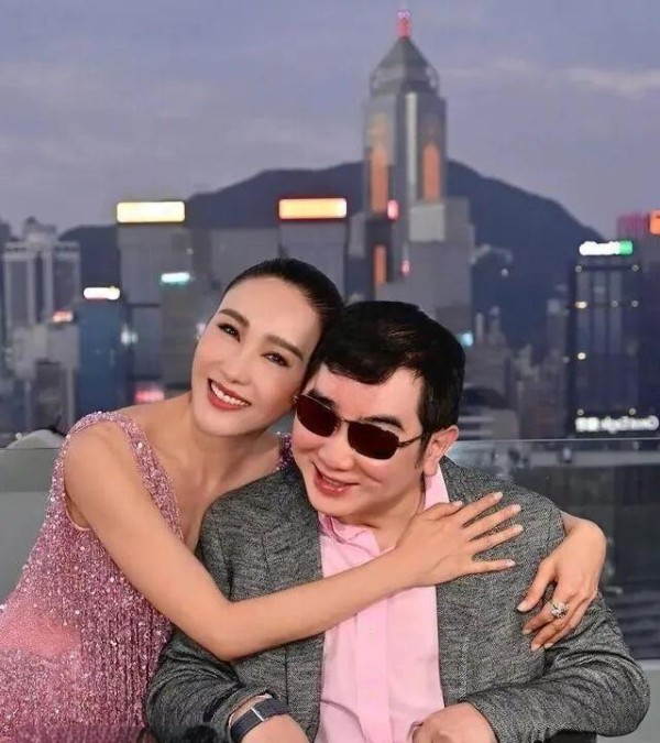 从荧幕女神到商业女强人：黎姿的医美智慧之路