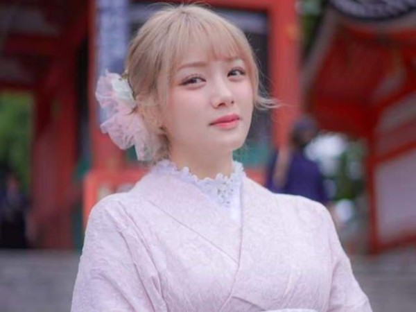 周游列国!前港姐转当网红越发富贵,清纯形象不再更拍大尺度写真