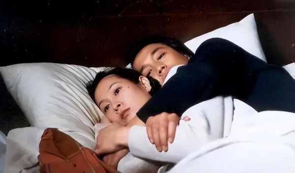 国民男星闹离婚，夫妻反目，据曝已分居2年，靳东和吴奇隆躺枪