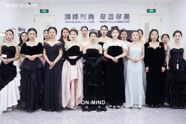 学化妆一定要知道的5个化妆技巧