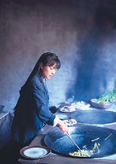 专访李子柒：分享我的生活 恰好你也喜欢