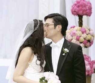 女明星七亿豪华奢侈婚礼隐藏故事