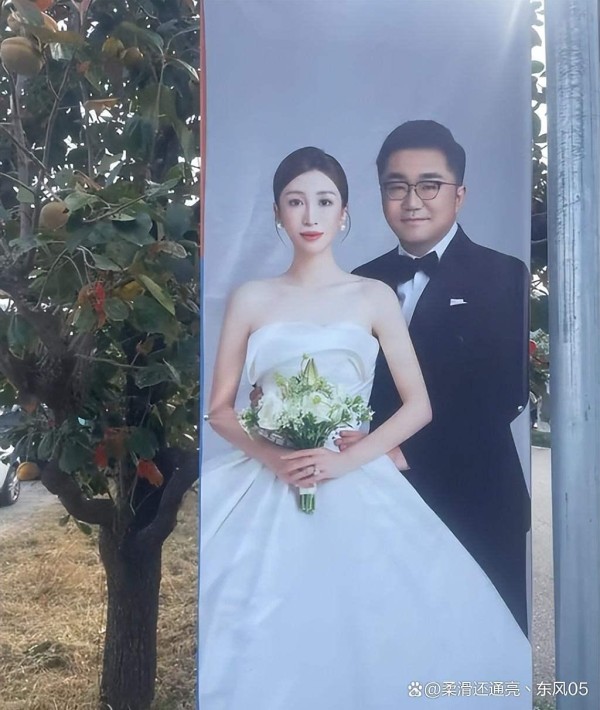 女星豪门婚礼：30万鲜花铺路星光璀璨