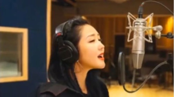 何洁承认与刁磊生三胎后首公开露面：为新专辑录音，正式回归工作