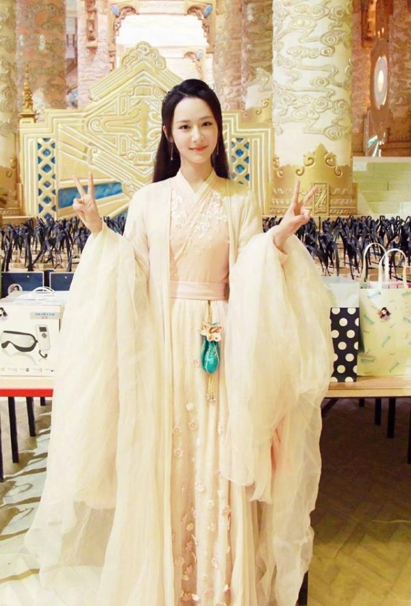 最新明星势力榜：赵丽颖杨幂分数还没一个新人高，王凯倒是很争气