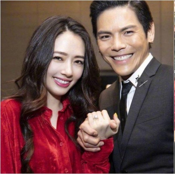 正在热恋的4对明星情侣，鹿晗关晓彤不算什么，最后一对颜值超高