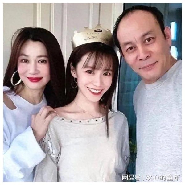 娱圈的4位“关系户”，个个靠“走后门”上位，演技却一言难尽