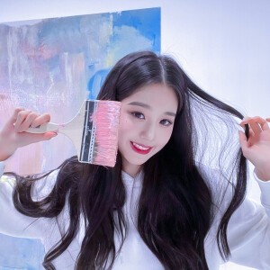 I am catastrophically in love with you. “我爱你爱得要命。” 张元英 | 张员瑛 禁二改.用图标源.