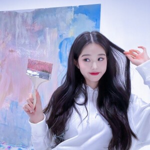 I am catastrophically in love with you. “我爱你爱得要命。” 张元英 | 张员瑛 禁二改.用图标源.