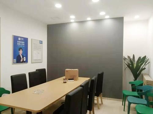 娱乐圈新人必备：签约与发展的关键策略