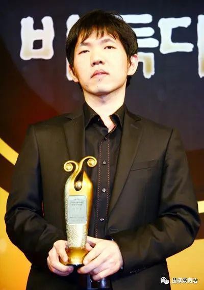 藤泽秀行 李昌镐的棋是没有情感的围棋 李昌镐仍需努力