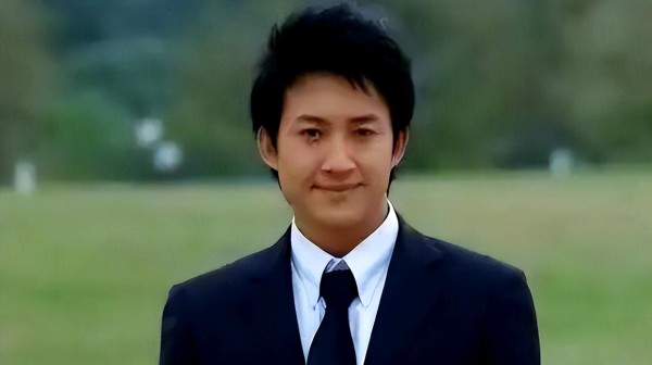 随着成长，他们的魅力愈发迷人：演员们的蜕变之旅