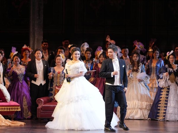 戴玉强：从歌唱家到教育者，让年轻人站到舞台中央