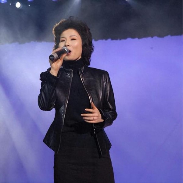 她是著名歌唱家，37岁英年早逝，从高烧肚痛到去世仅16天，太可惜