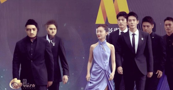 明星红毯：从光彩夺目到幕后争斗