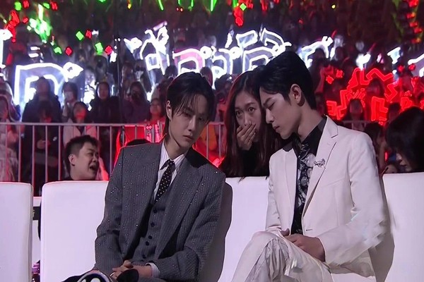 怎么加入明星官方后援会，明星粉丝群怎么进