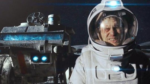 克隆人救了克隆人，豆瓣8.6分经典悬疑科幻电影《月球》