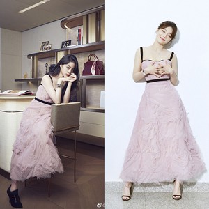 人民日报辣评：“明星同款”除了炫酷还有啥