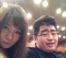 她是央视当红主持人，比朱迅、董卿还出名，而富二代儿子令人头疼