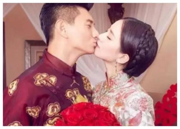 同样是明星“婚礼吻”，张杰深情，沙溢伸舌头，而他却与众不同