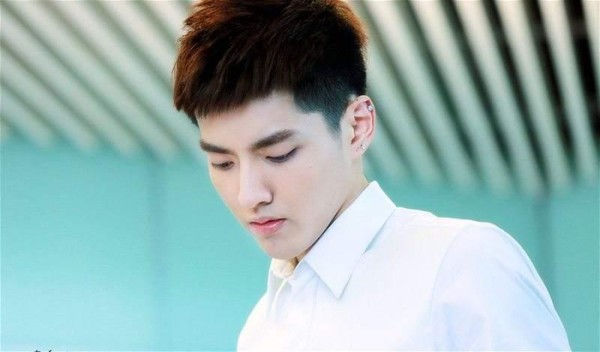 王源生日，半个娱乐圈送祝福，唯独王俊凯缺席，疑兄弟不和