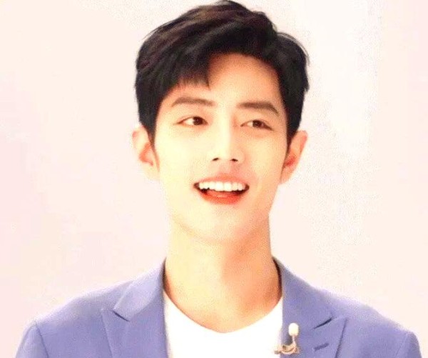 肖战与蒙牛再度携手，新合作开启新篇章