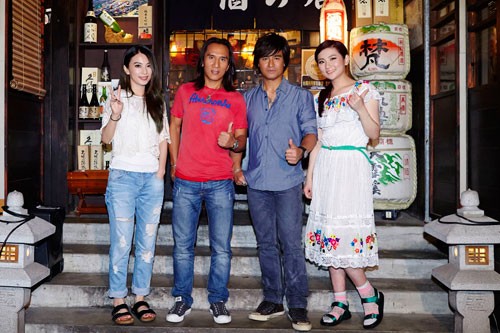 田馥甄诠释巨星经典 Selina踩恨天高登红毯