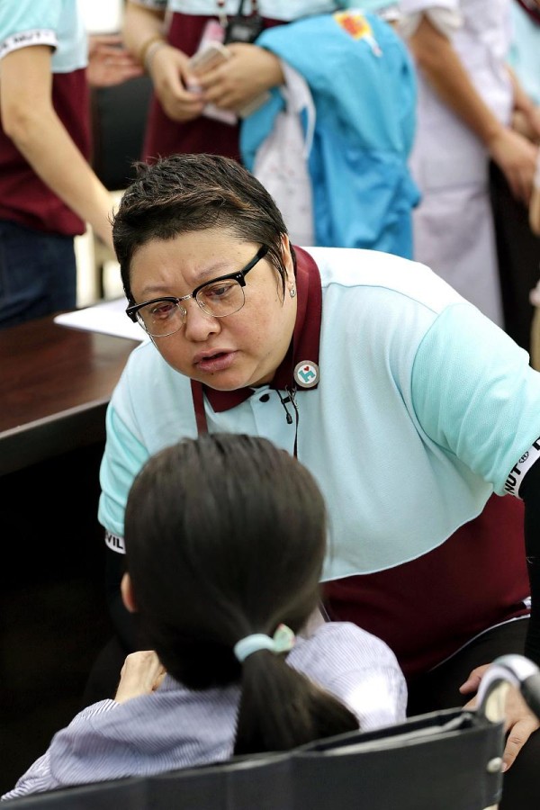 起底韩红基金会：为何明星都爱在这里匿名捐款？