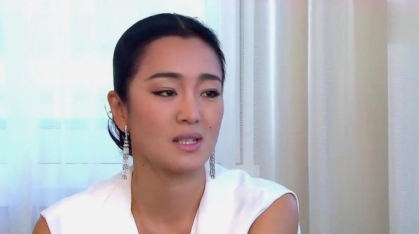 巩俐爆的这料有点大，巨星真是啥都敢说，难怪她在演艺圈那么火