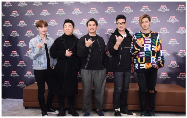 罗志祥发文回顾9年恋情，疑似求和求放过，首度公开二人恩爱照片