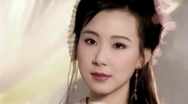 巅峰颜值,这些女星给过我们的惊艳