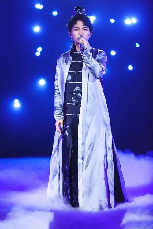 #周深高音#周深高音，和秘鲁国宝级男高音合作，歌声直击人心，两者嗓音独特