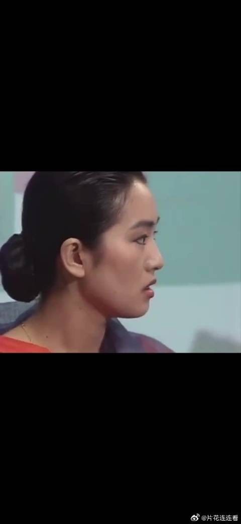 巩俐早期看面相，好可爱青涩，大师说的还挺准的