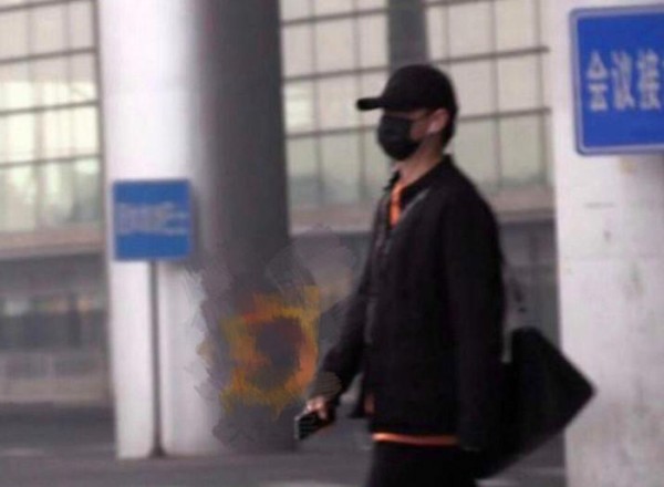 新生代偶像, 黄子韬鹿晗机场拥挤, 另一个冷清到尴尬